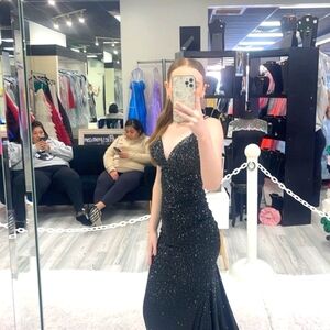 Sherri Hill prom dress